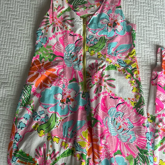Lilly Pulitzer mommy and me dresses. - Picture 3 of 7